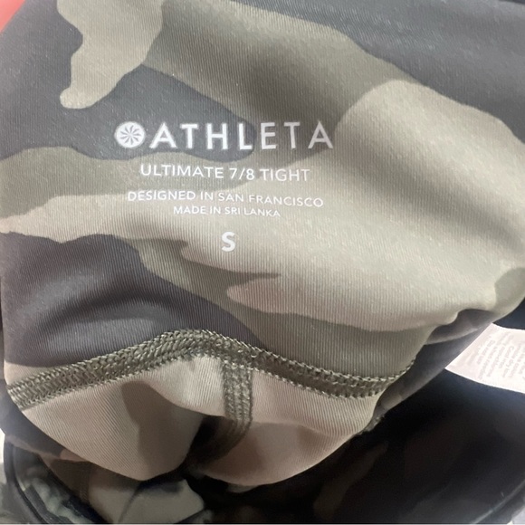 Athleta Ultimate Stash Pocket Camo 7/8 Tight Legging Size Small - Picture 8 of 8
